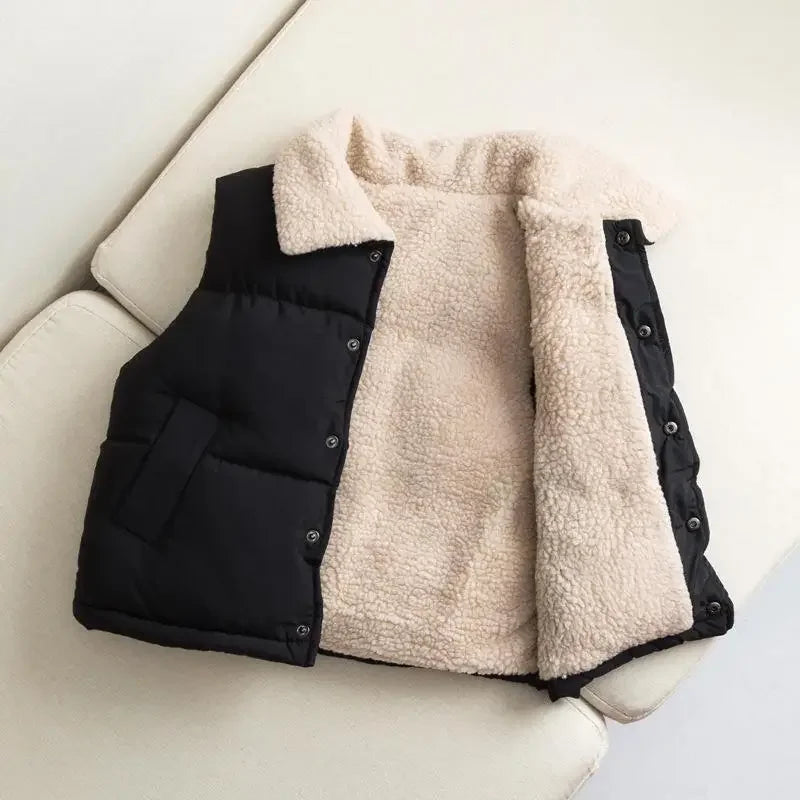 Cozy Fleece Gilet for Kids – Sherpa-Lined Sleeveless Vest for Cool Days (Ages 1–8)