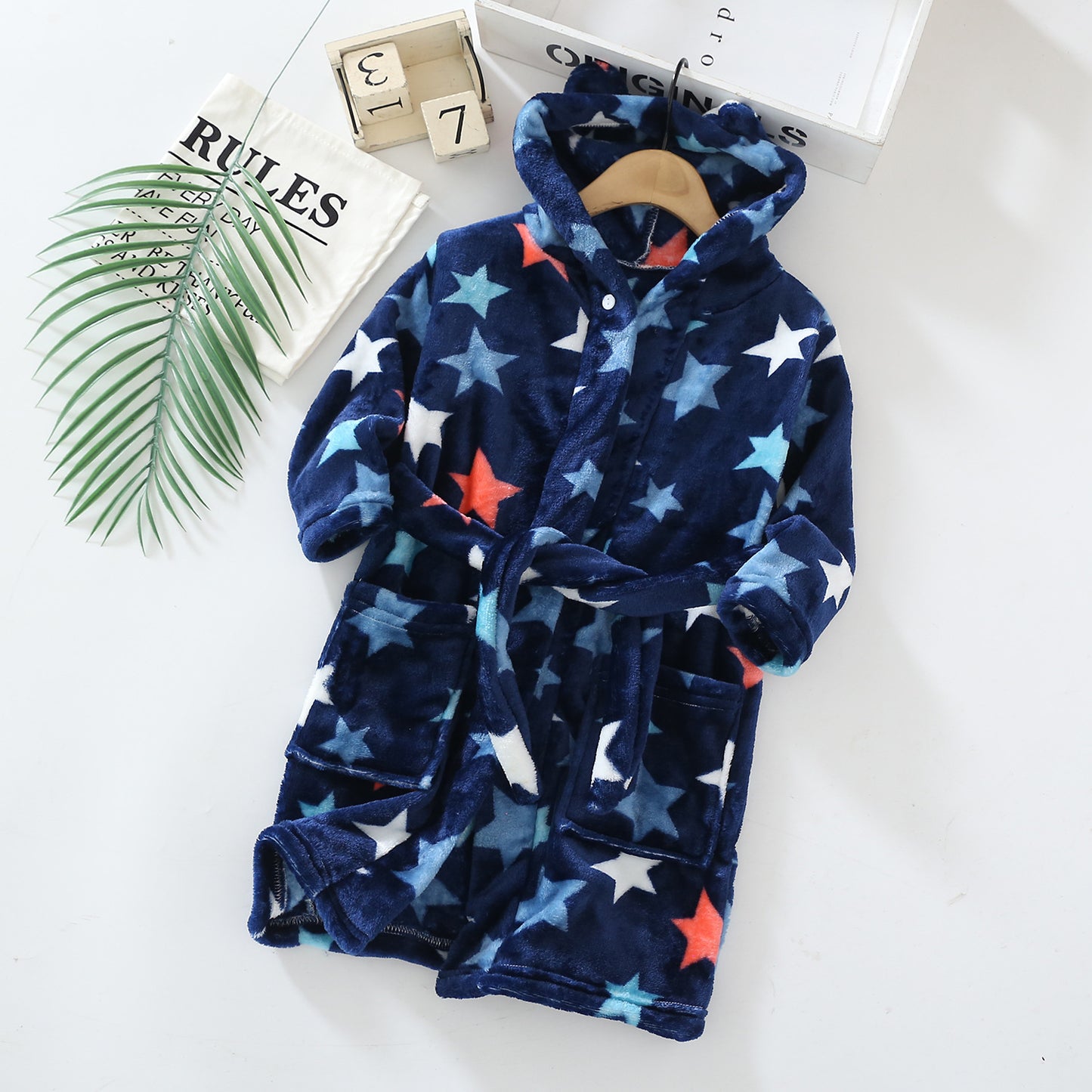 Kids' Hooded Fleece Bathrobe – Plush Flannel Robe with Pockets & Tie Belt, Cartoon Prints for Boys & Girls (2T–12 Years)