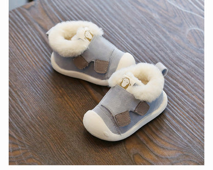 Cozy Toddler Winter Shoes with Fur Lining – Non-Slip Velcro Baby Sneakers
