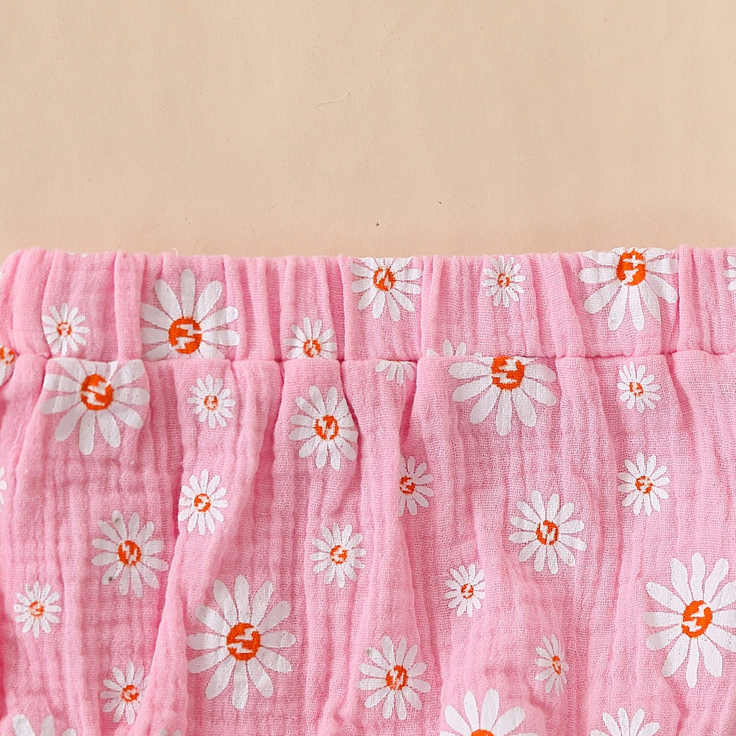 Baby Girl Daisy Print Muslin Two-Piece Set – Peter Pan Collar Top & Bloomer Shorts (6 Months–3 Years)