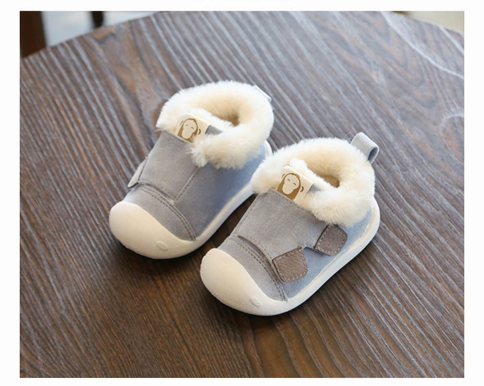 Cozy Toddler Winter Shoes with Fur Lining – Non-Slip Velcro Baby Sneakers