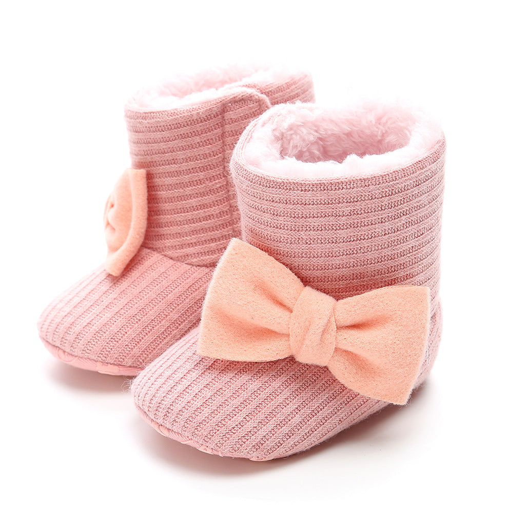 Sunflower Knit Baby Booties – Warm Soft-Soled Winter Shoes (0–12 Months)