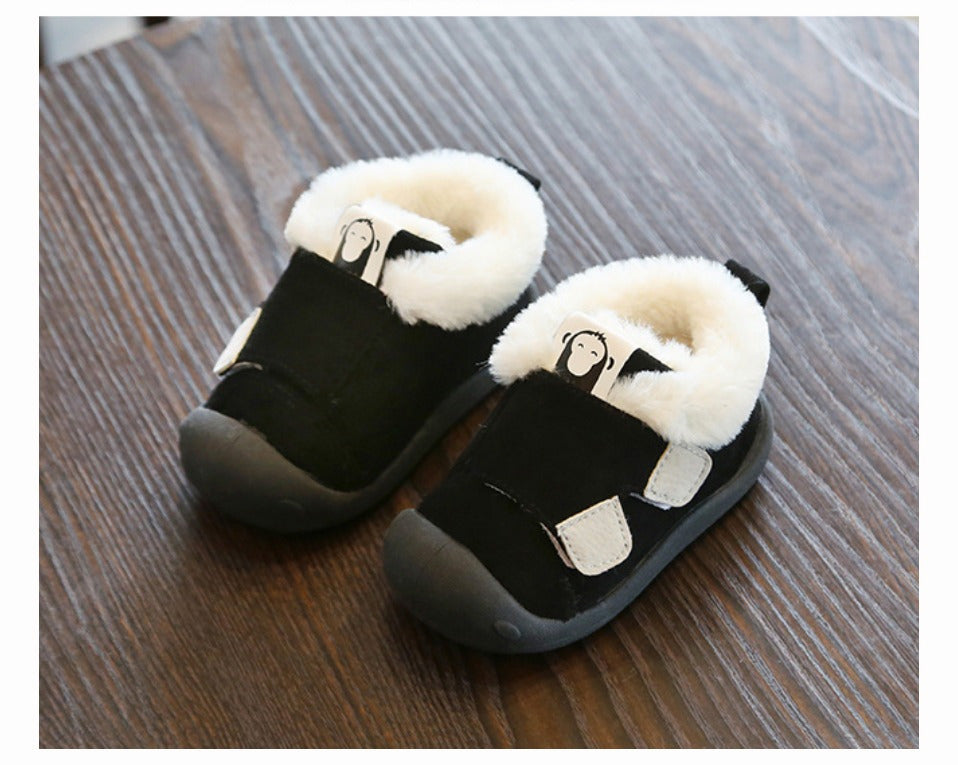 Cozy Toddler Winter Shoes with Fur Lining – Non-Slip Velcro Baby Sneakers