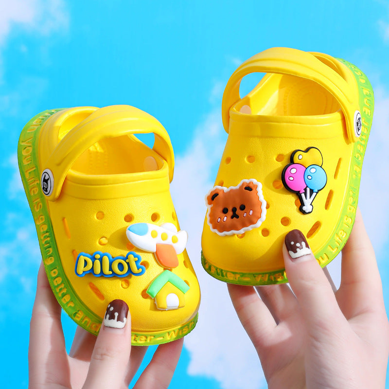 Kids' Cartoon Clog Sandals – Lightweight EVA Slip-On Shoes with Charm Decorations for Toddlers & Little Kids
