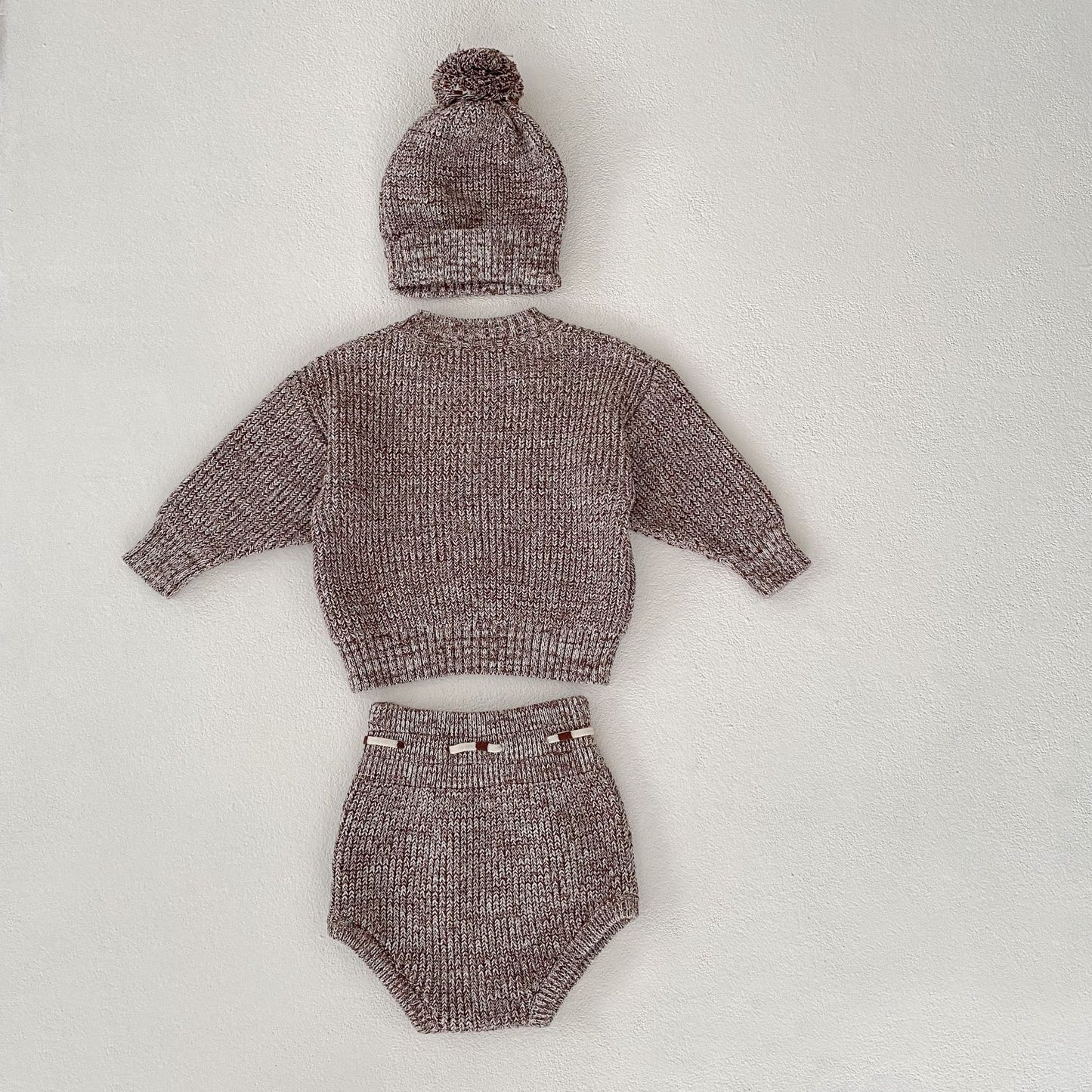 Baby Knit Sweater & Bloomer Set with Pom Hat – Cozy 3-Piece Outfit for Infants (Spring & Fall)