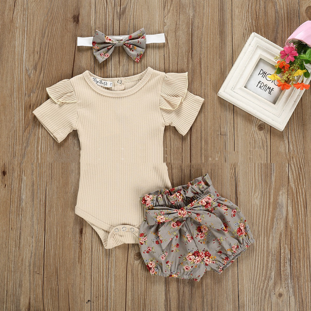 Baby Girl Ribbed Flutter-Sleeve Romper & Floral Bloomer Shorts Set with Headband