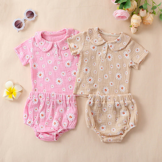 Baby Girl Daisy Print Muslin Two-Piece Set – Peter Pan Collar Top & Bloomer Shorts (6 Months–3 Years)