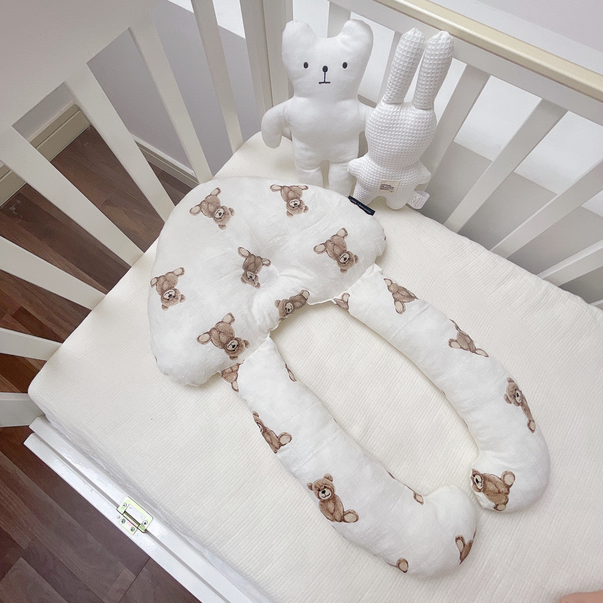 Baby Head-Shaping Comfort Pillow – Soft Cotton Newborn Positioner with Wrap-Around Support (0–12 Months)