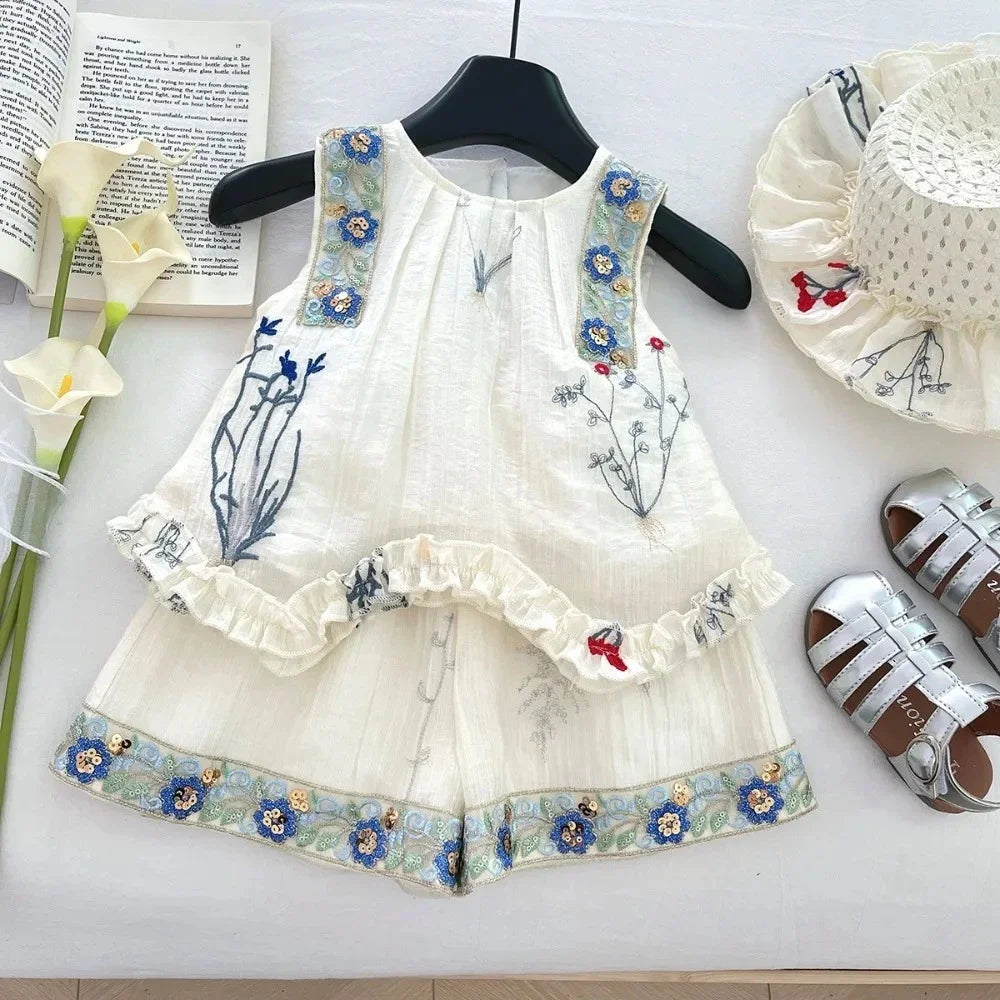 Heart-Back Daisy Trim Girls’ Sleeveless Top & Shorts Set