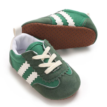 Scalloped Stripe Soft-Sole Baby Sneakers with Lace-Up Detail