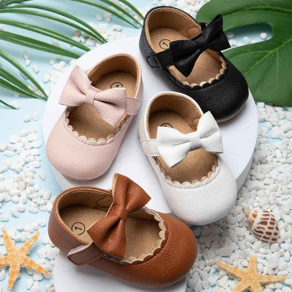 Scalloped Bow Mary Jane Baby Shoes with Non-Slip Soles