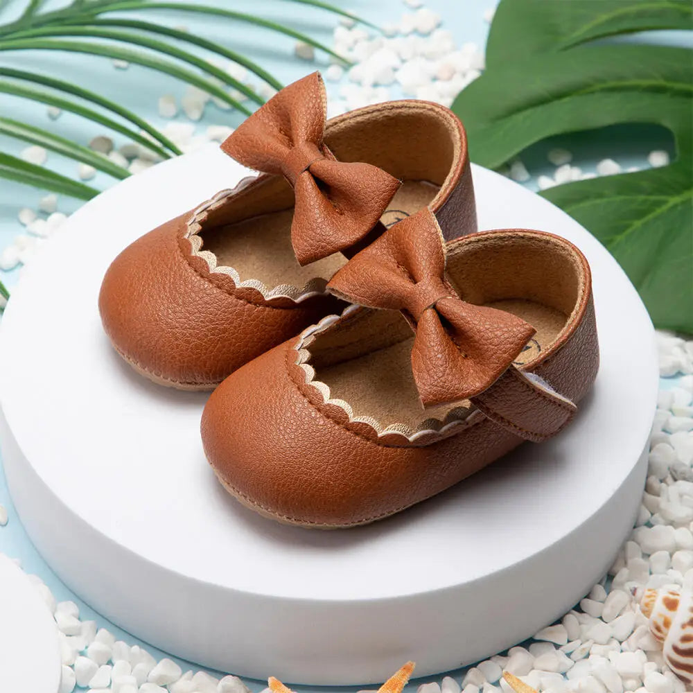 Scalloped Bow Mary Jane Baby Shoes with Non-Slip Soles