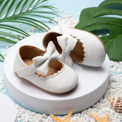 Scalloped Bow Mary Jane Baby Shoes with Non-Slip Soles