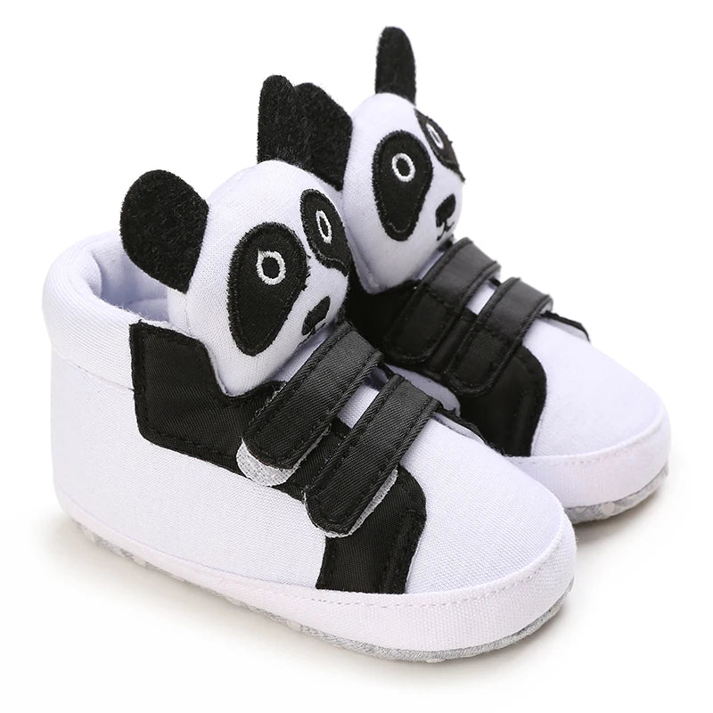 Cozy Fleece-Lined Baby Booties with Sweet Prints & Soft Cuffs