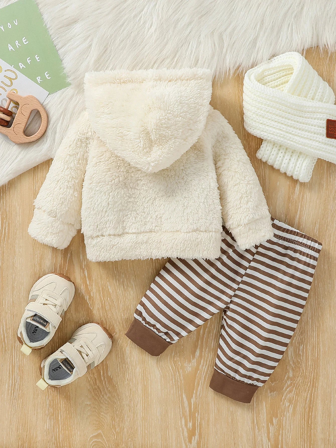 Baby Bear Hooded Fleece Outfit – Cozy 2-Piece Winter Set for Newborn Boys (0–6 Months)