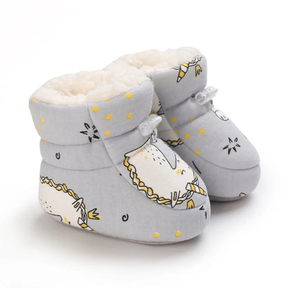 Cozy Fleece-Lined Baby Booties with Sweet Prints & Soft Cuffs