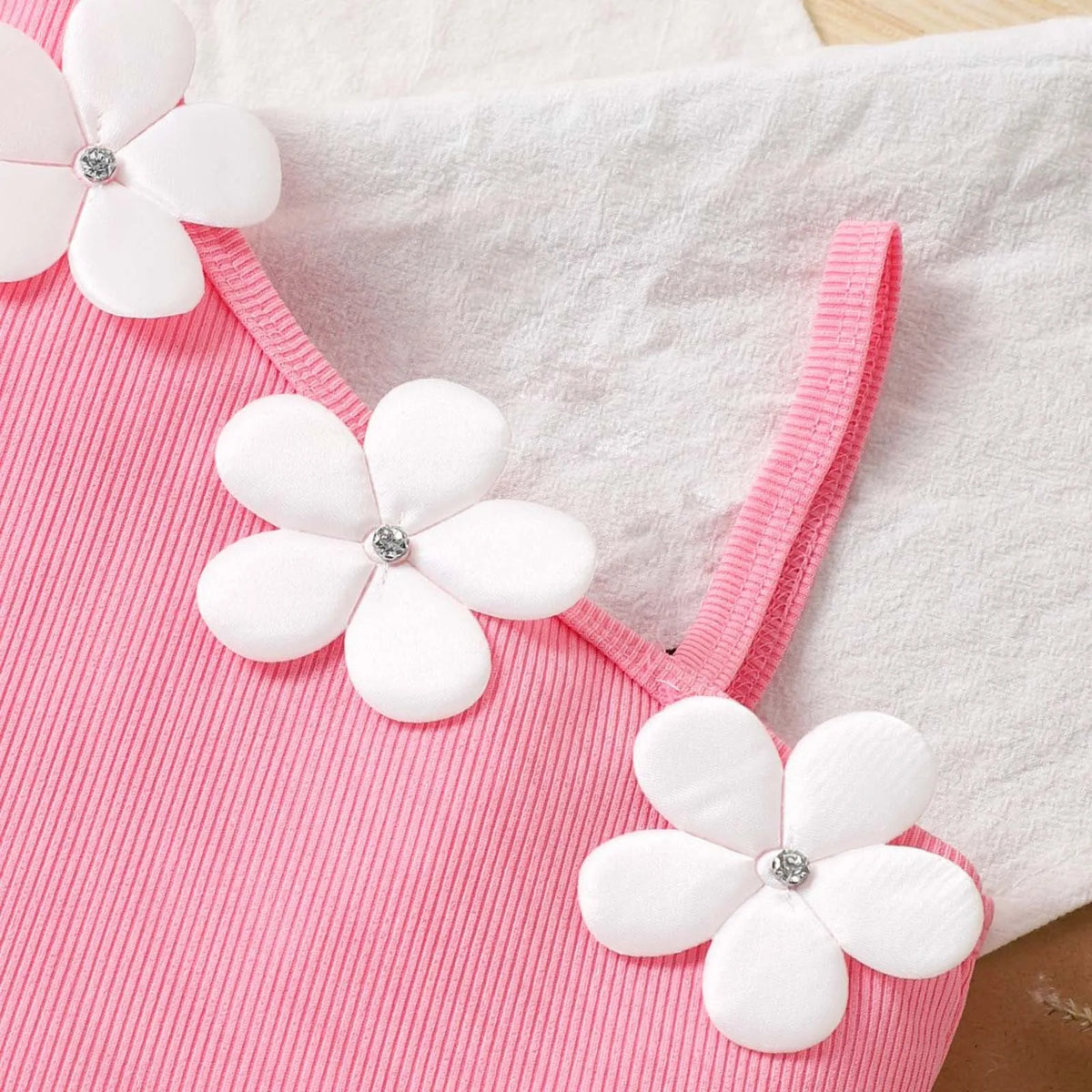 3D Daisy One-Shoulder Top & White Shorts Set for Girls