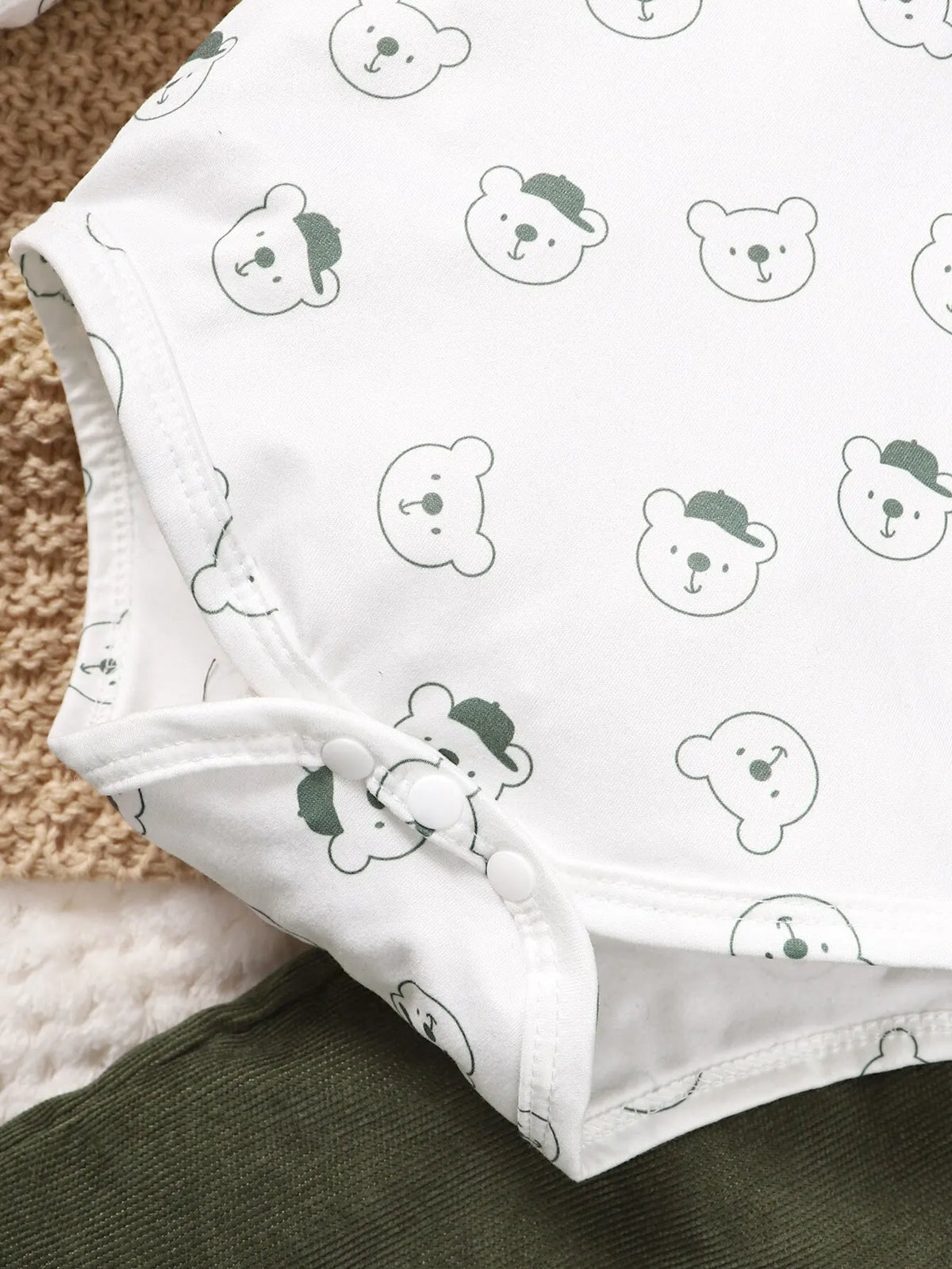 Bear Print Bodysuit & Ribbed Overalls Set