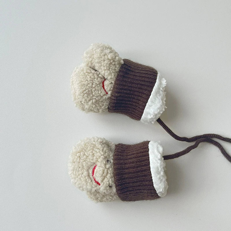 Lamb Fleece Baby Mittens – Cozy Plush Winter Gloves for Toddlers (1–4 Years)