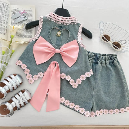 Heart-Back Daisy Trim Girls’ Sleeveless Top & Shorts Set