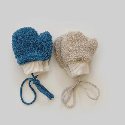 Plush Lamb Wool Baby Mittens – Cozy Full-Finger Winter Gloves with Strap (1–3 Years)