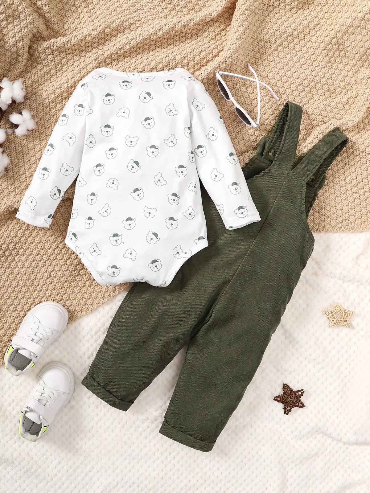 Bear Print Bodysuit & Ribbed Overalls Set