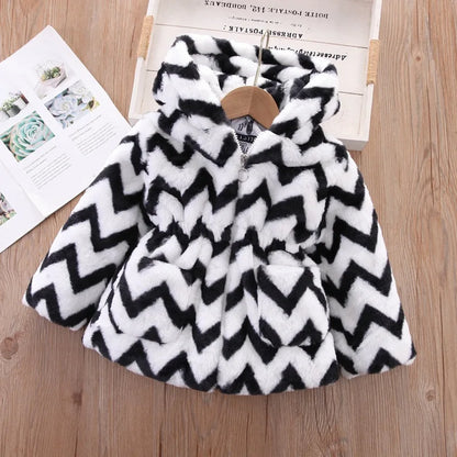 Baby Girls Sherpa Hooded Winter Coat with Pockets – Soft Plush Zip-Up Jacket
