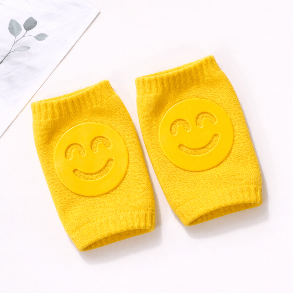 Smiley Face Baby Knee Pads – Soft Anti-Slip Crawling Protectors for Babies & Toddlers