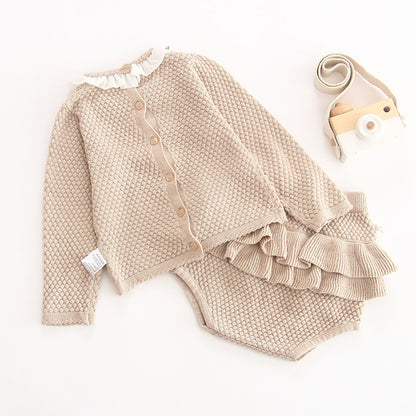 Baby Girl Knitted Outfit Set – Embroidered Top with Lotus Leaf Collar & Ruffle Shorts