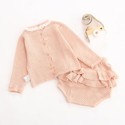 Baby Girl Knitted Outfit Set – Embroidered Top with Lotus Leaf Collar & Ruffle Shorts